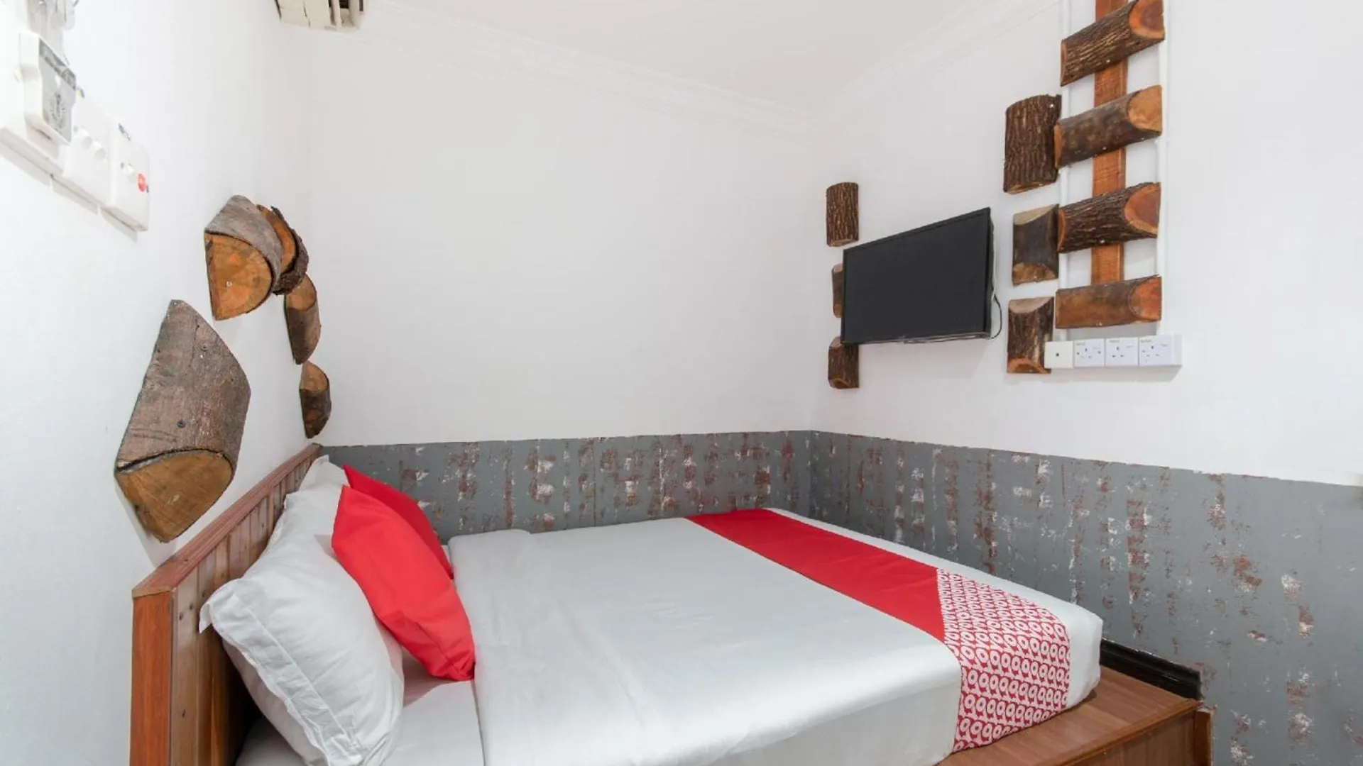 **  Oyo 210 Hotel Five 2 Kota Kinabalu Malaysia